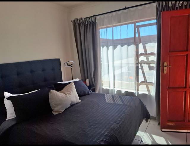 3 BEDROOM SECTIONAL TITLE FOR SALE IN GREENHILLS